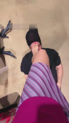 【莫妮卡S】空姐诱惑乘客做脚奴 bf14716