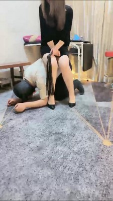 【霜凝】双女王捆绑圈养狗奴 bf26223
