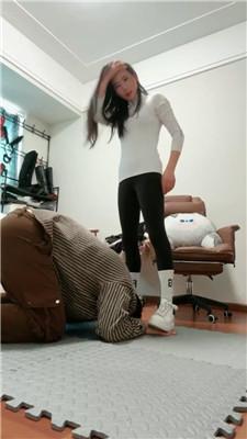 【爱丽丝】逛街捂一天的鞋袜虐狗 bf50809