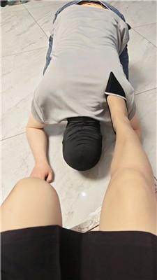 【女王殿下】高跟丝袜美腿舔 JS250415-7