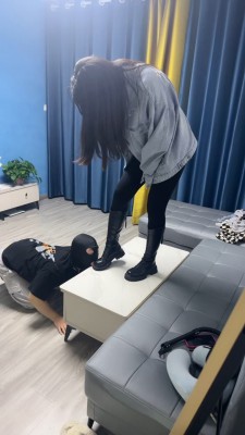 【槿一】长靴+高跟踩狗舌头【完整版】 bf27386