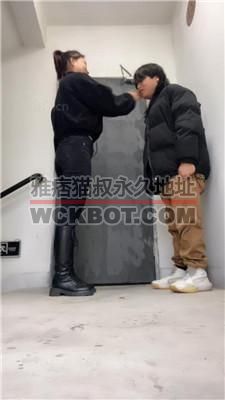 【素人挖掘机】路边开发刚健身完的小姐姐 bf39157